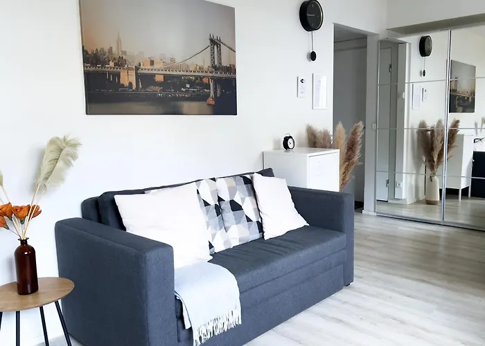 شقة Cozy And Modern Centre كوبيو